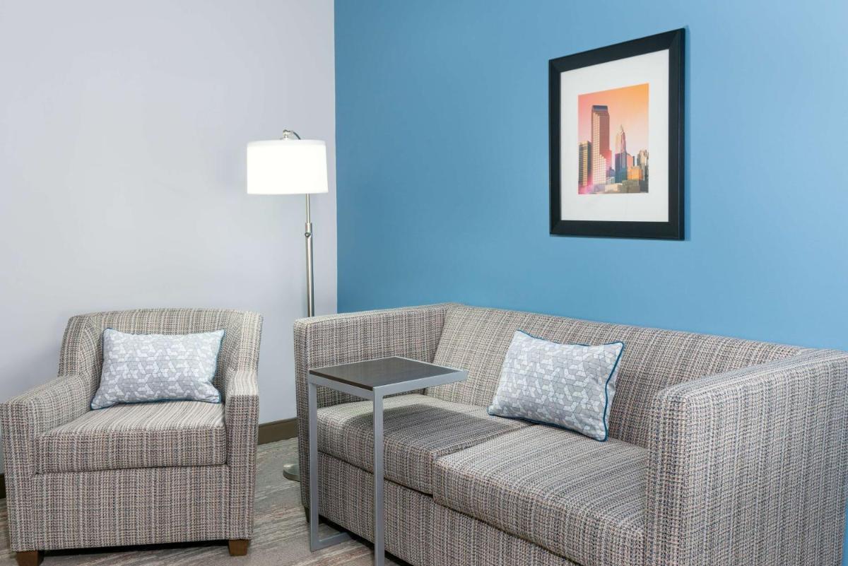 Hampton Inn Charlotte Uptown - image 7