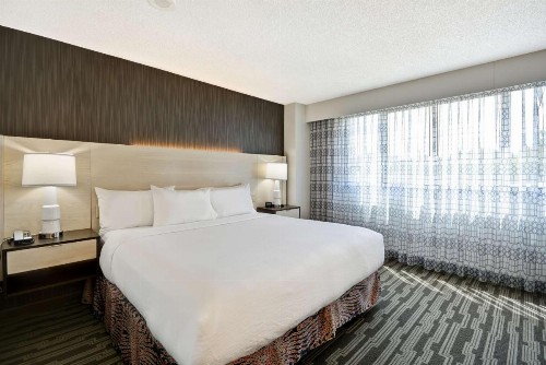 Embassy Suites By Hilton Charlotte Uptown