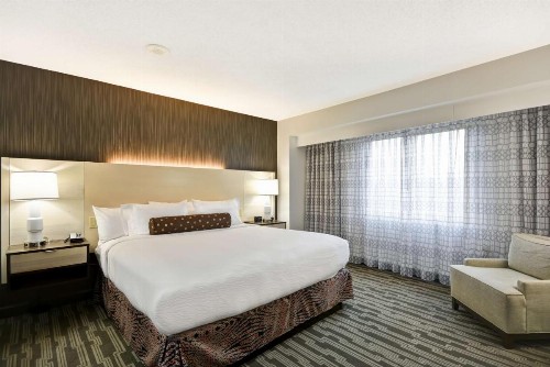 Embassy Suites Charlotte - image 18