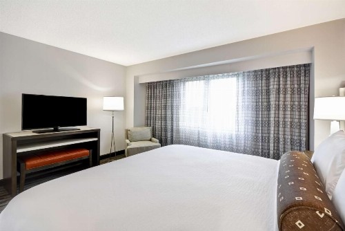 Embassy Suites Charlotte - image 24