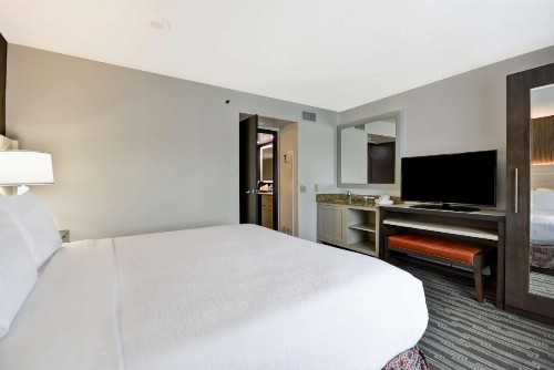 Embassy Suites Charlotte - image 26