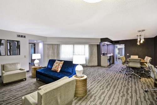 Embassy Suites Charlotte - image 28