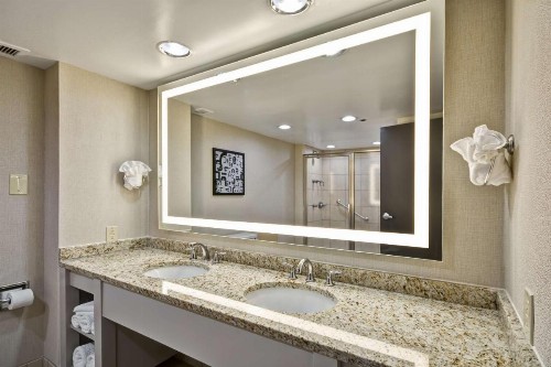 Embassy Suites Charlotte - image 33