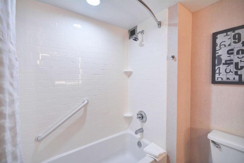 Embassy Suites Charlotte - image 35