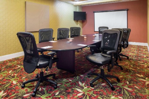 Hampton Inn & Suites Charlotte Arrowood - image 11