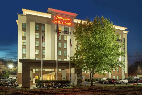 Hampton Inn & Suites Charlotte Arrowood - image 20