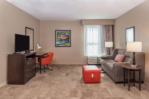 Hampton Inn & Suites Charlotte Arrowood - image 22