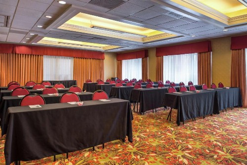 Hampton Inn & Suites Charlotte Arrowood - image 25