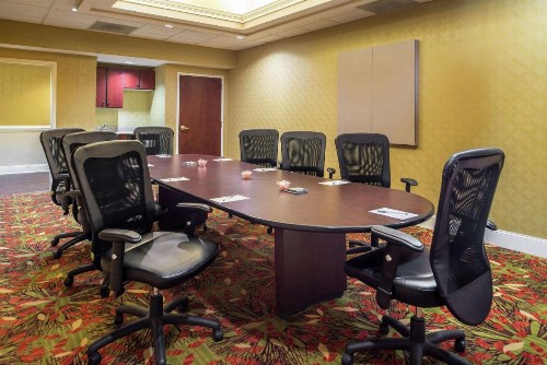 Hampton Inn & Suites Charlotte Arrowood - image 40
