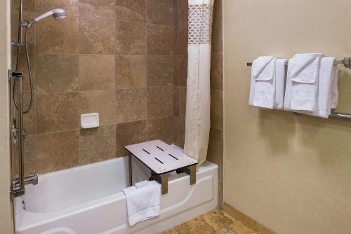 Hampton Inn & Suites Charlotte Arrowood - image 41