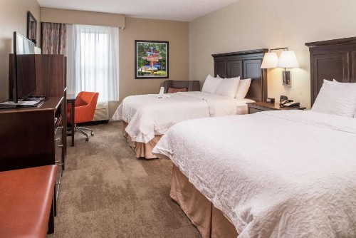 Hampton Inn & Suites Charlotte Arrowood - image 48
