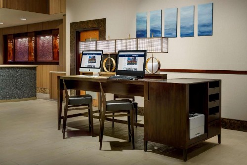 Hilton Charlotte University Place - image 20
