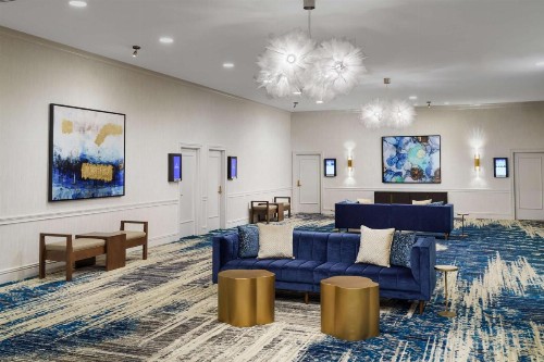 Hilton Charlotte University Place - image 6