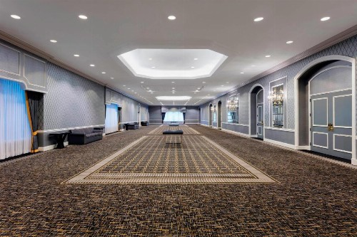 Sheraton Charlotte Hotel - image 25