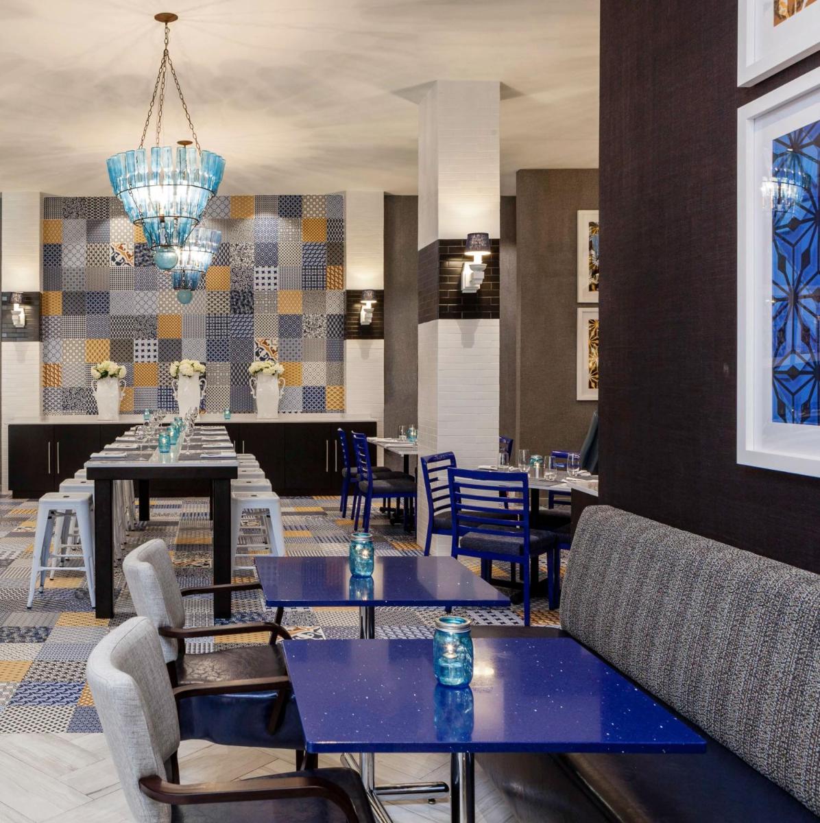 Sheraton Charlotte Hotel - image 3