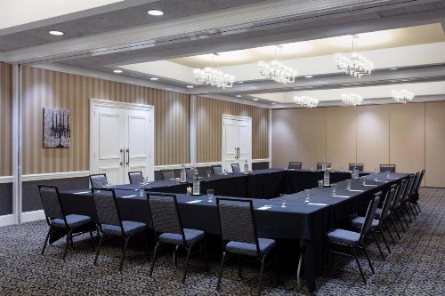 Sheraton Charlotte Hotel - image 32