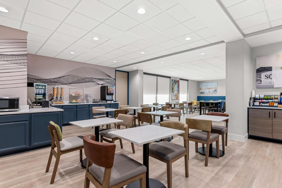 Best Western Sterling Hotel - Charlotte - image 3