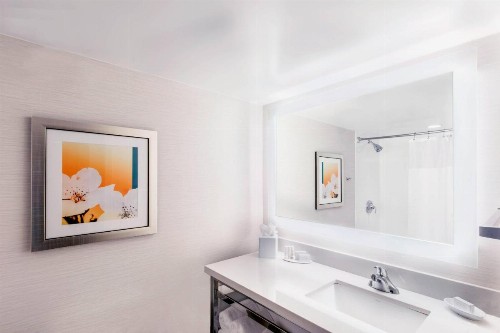 Fairfield Inn & Suites by Marriott Charlotte Uptown - image 12