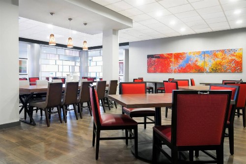 Fairfield Inn & Suites by Marriott Charlotte Uptown - image 17
