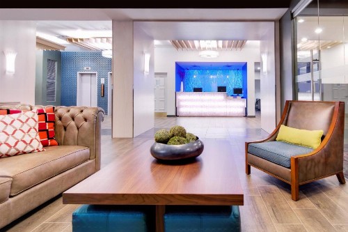 Fairfield Inn & Suites by Marriott Charlotte Uptown - image 4