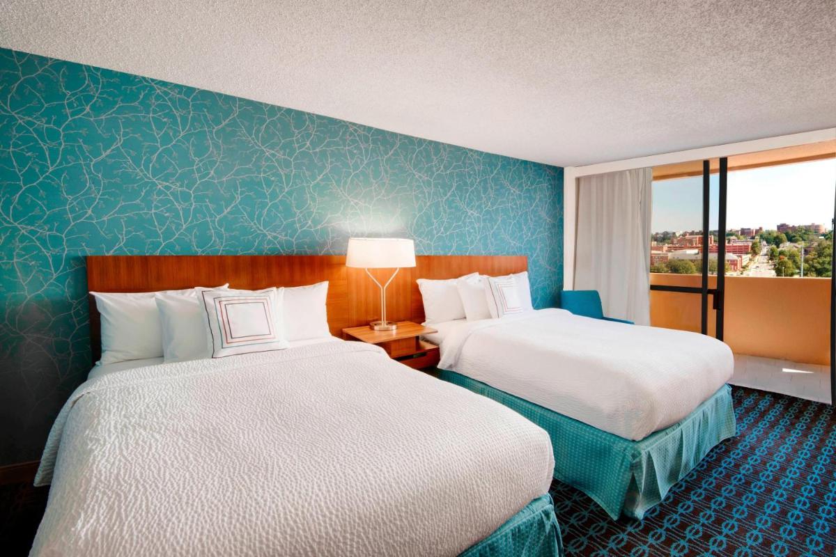 Fairfield Inn & Suites by Marriott Charlotte Uptown - image 5