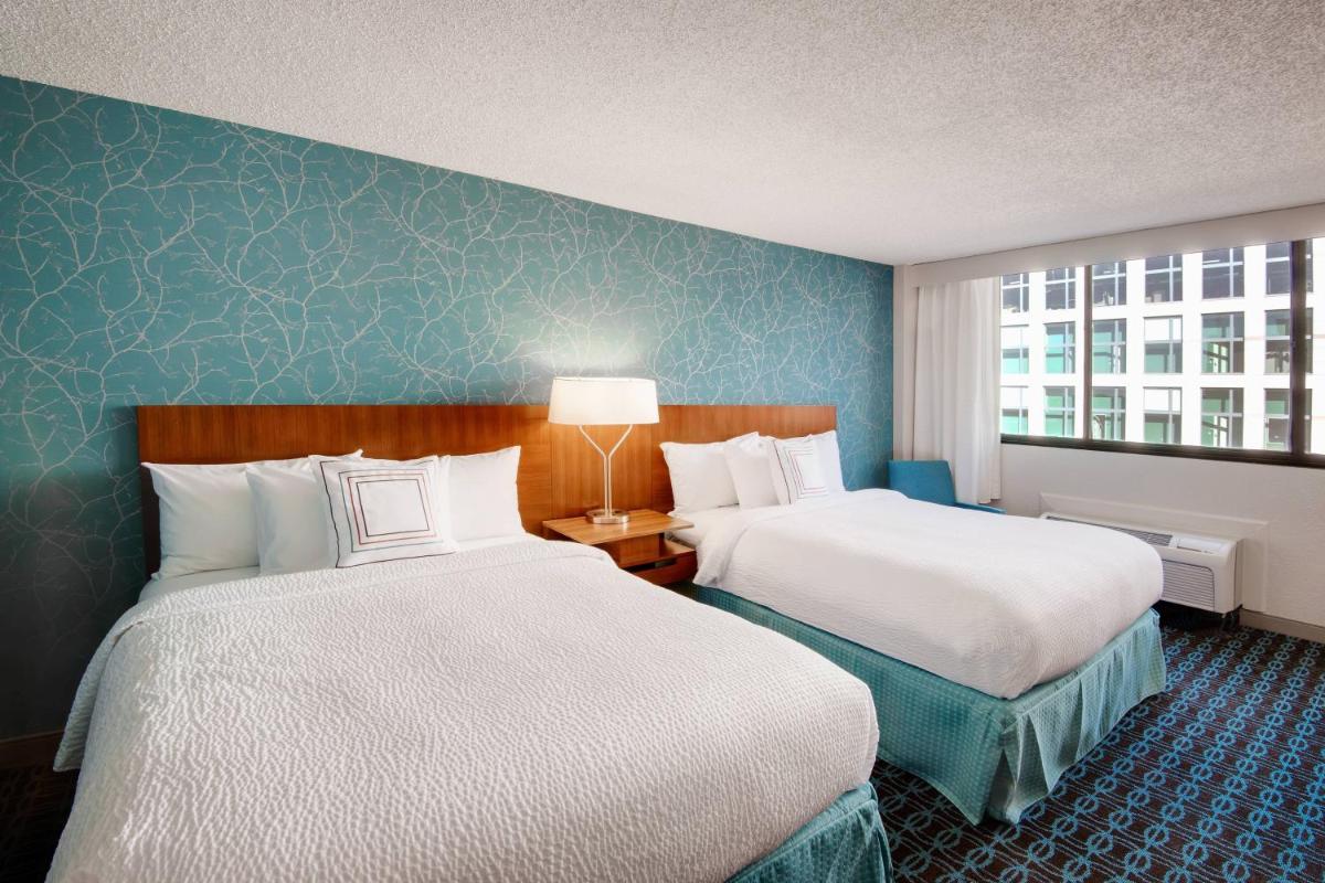 Fairfield Inn & Suites by Marriott Charlotte Uptown - image 7
