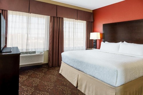Holiday Inn Charlotte University an IHG Hotel - image 25