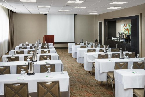 Holiday Inn Charlotte University an IHG Hotel - image 26