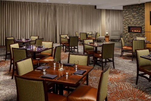 Holiday Inn Charlotte University an IHG Hotel - image 31