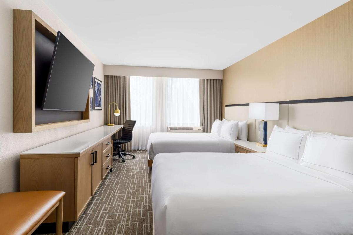 Holiday Inn Charlotte Center City an IHG Hotel - image 2