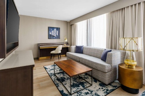Holiday Inn Charlotte Center City an IHG Hotel - image 35