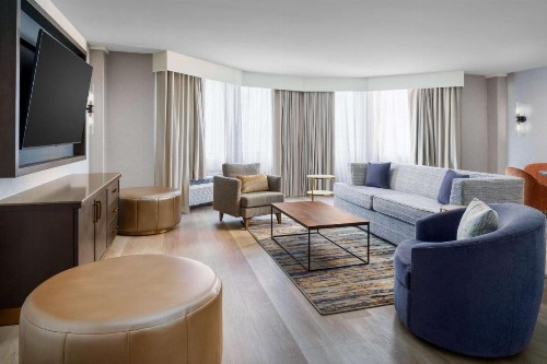 Holiday Inn Charlotte Center City an IHG Hotel - image 9
