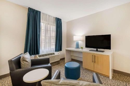 Sonesta ES Suites Charlotte Arrowood - image 22