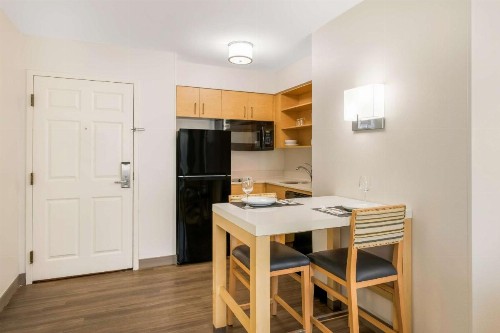 Sonesta ES Suites Charlotte Arrowood - image 31