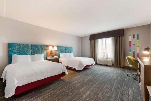 Hampton Inn & Suites Charlotte-Airport - image 14