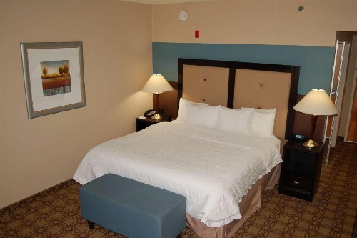 Hampton Inn & Suites Charlotte-Airport - image 15