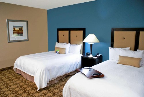 Hampton Inn & Suites Charlotte-Airport - image 30