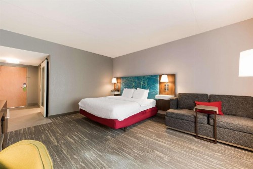 Hampton Inn & Suites Charlotte-Airport - image 43