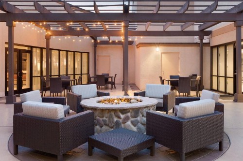 Courtyard Charlotte Airport North - image 17