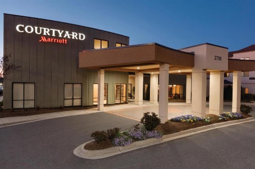 Courtyard Charlotte Airport North - image 2