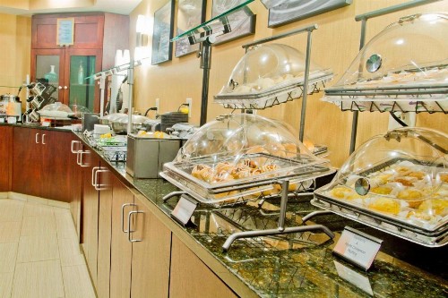 SpringHill Suites by Marriott Charlotte Airport - image 7