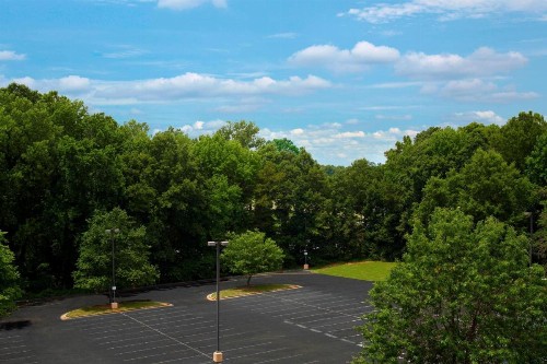 Sheraton Charlotte Airport - image 17