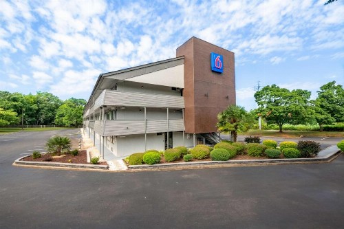 Motel 6-Charlotte NC - Coliseum