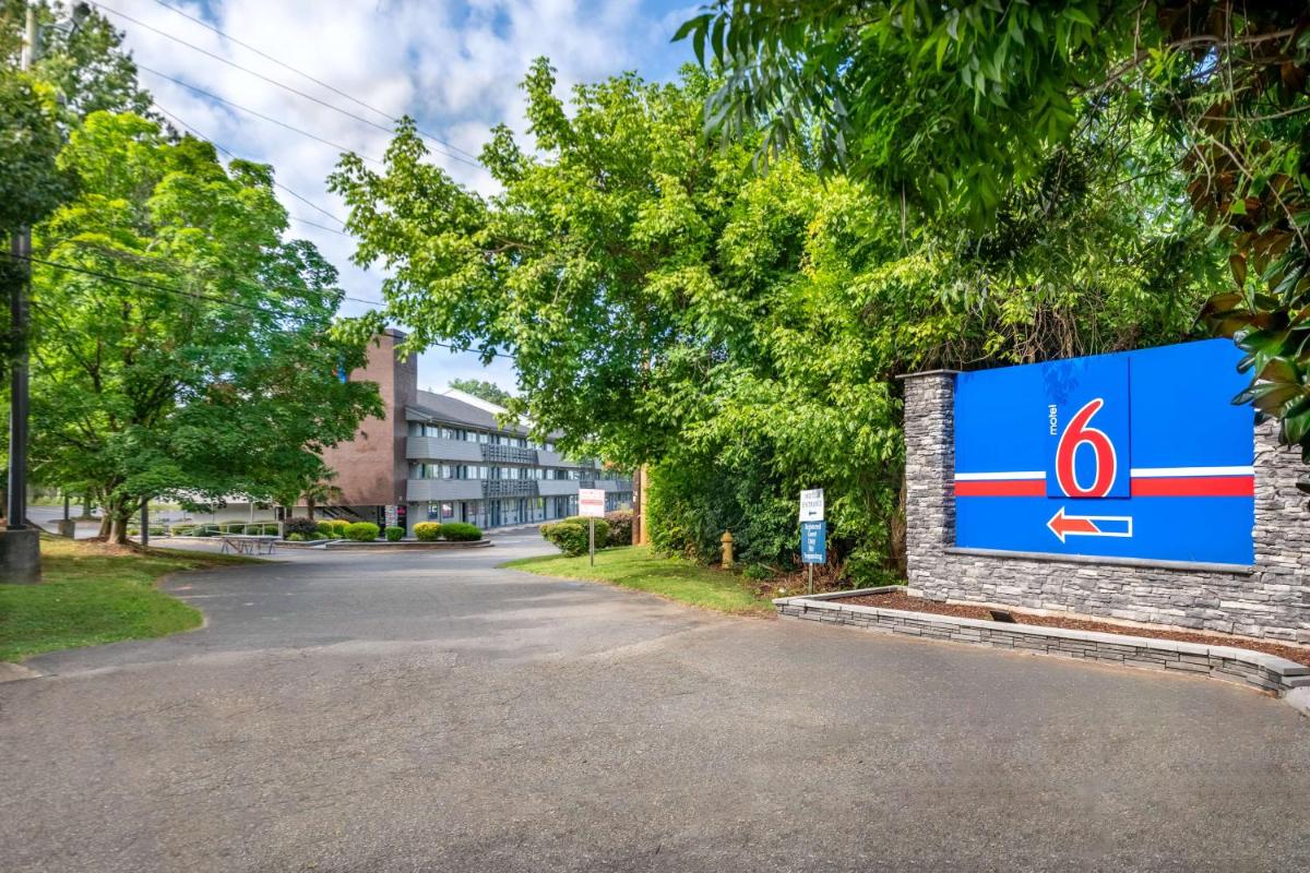 Motel 6-Charlotte NC - Coliseum - image 5