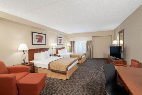 Wingate by Wyndham Charlotte Airport - image 14