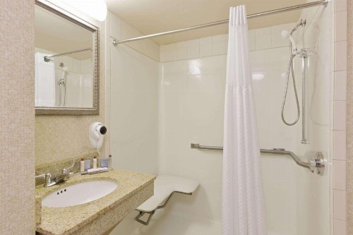 Wingate by Wyndham Charlotte Airport - image 33