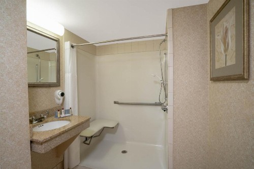 Wingate by Wyndham Charlotte Airport - image 7
