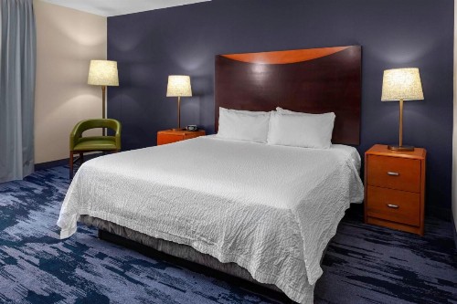 Fairfield Inn & Suites by Marriott Charlotte Matthews - image 4