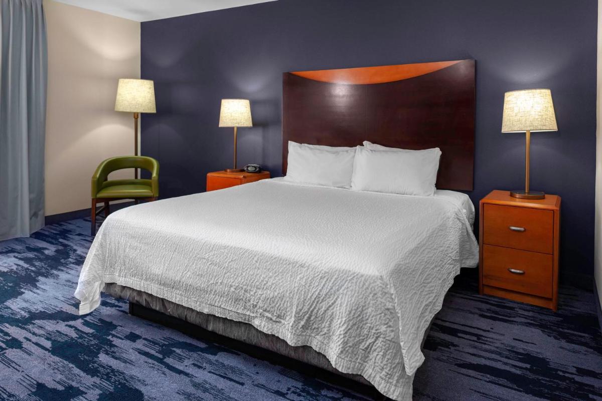 Fairfield Inn & Suites by Marriott Charlotte Matthews - image 4