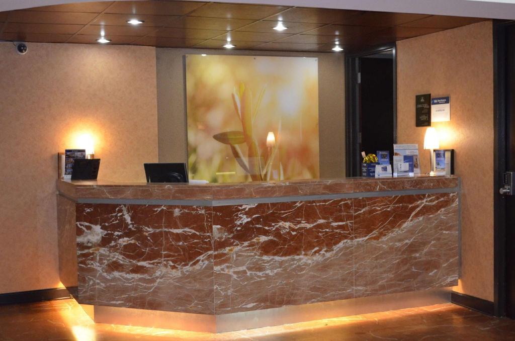 Best Western Plus Charlotte Matthews Hotel - main image